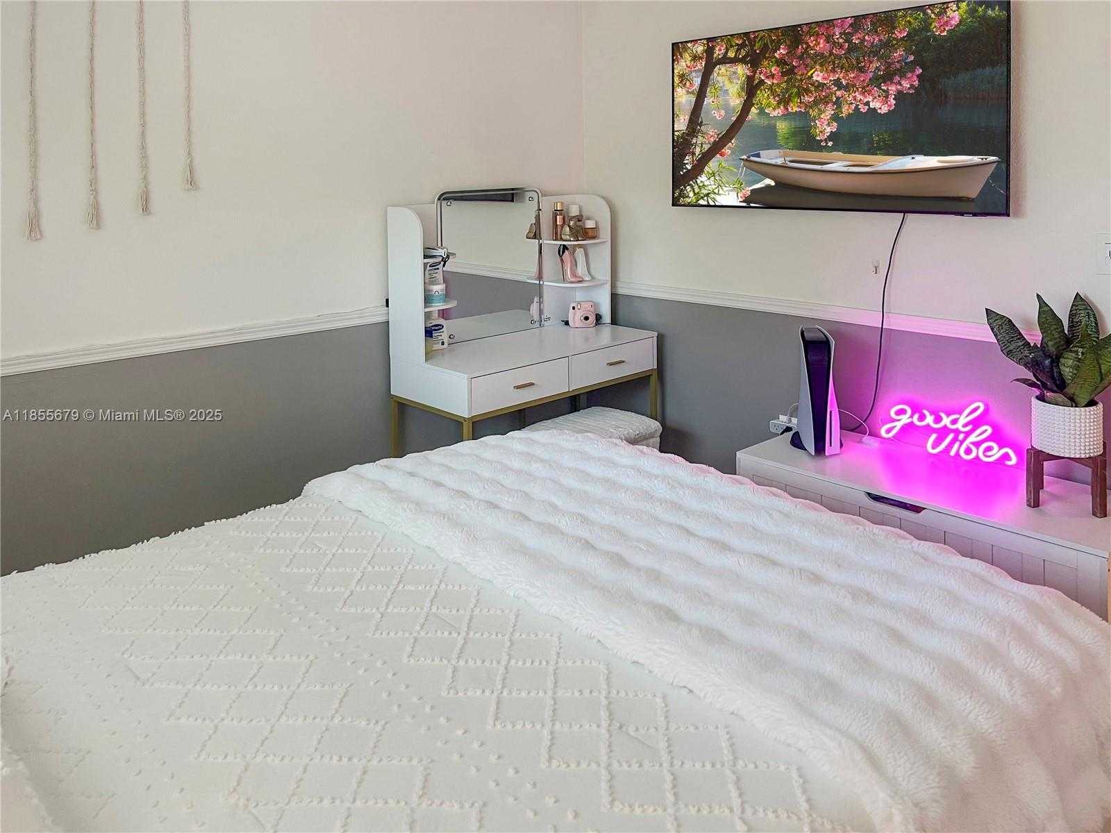 Small Image of 4611 SOUTH WEST 82ND CT, Miami Number 39