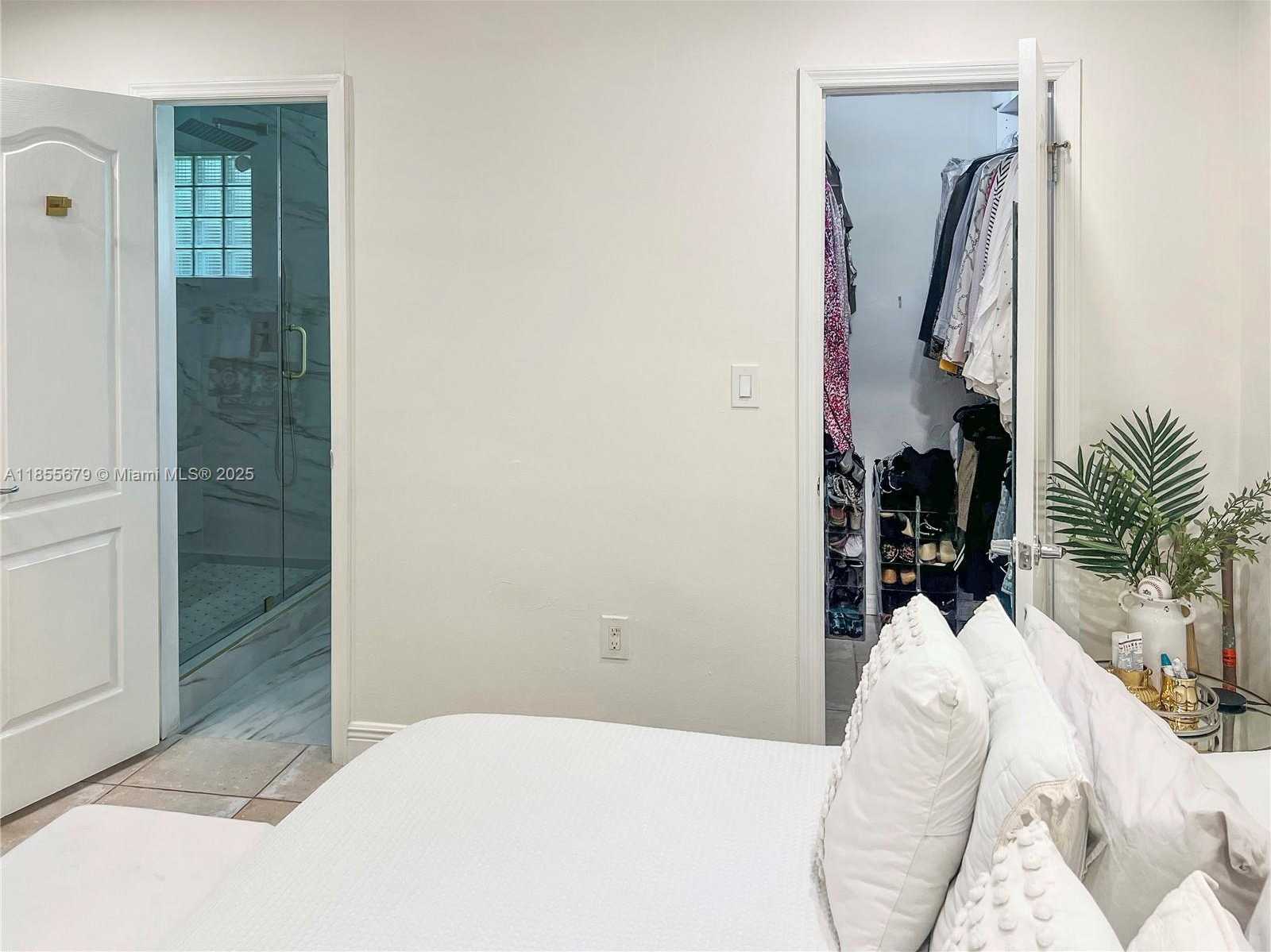 Small Image of 4611 SOUTH WEST 82ND CT, Miami Number 40