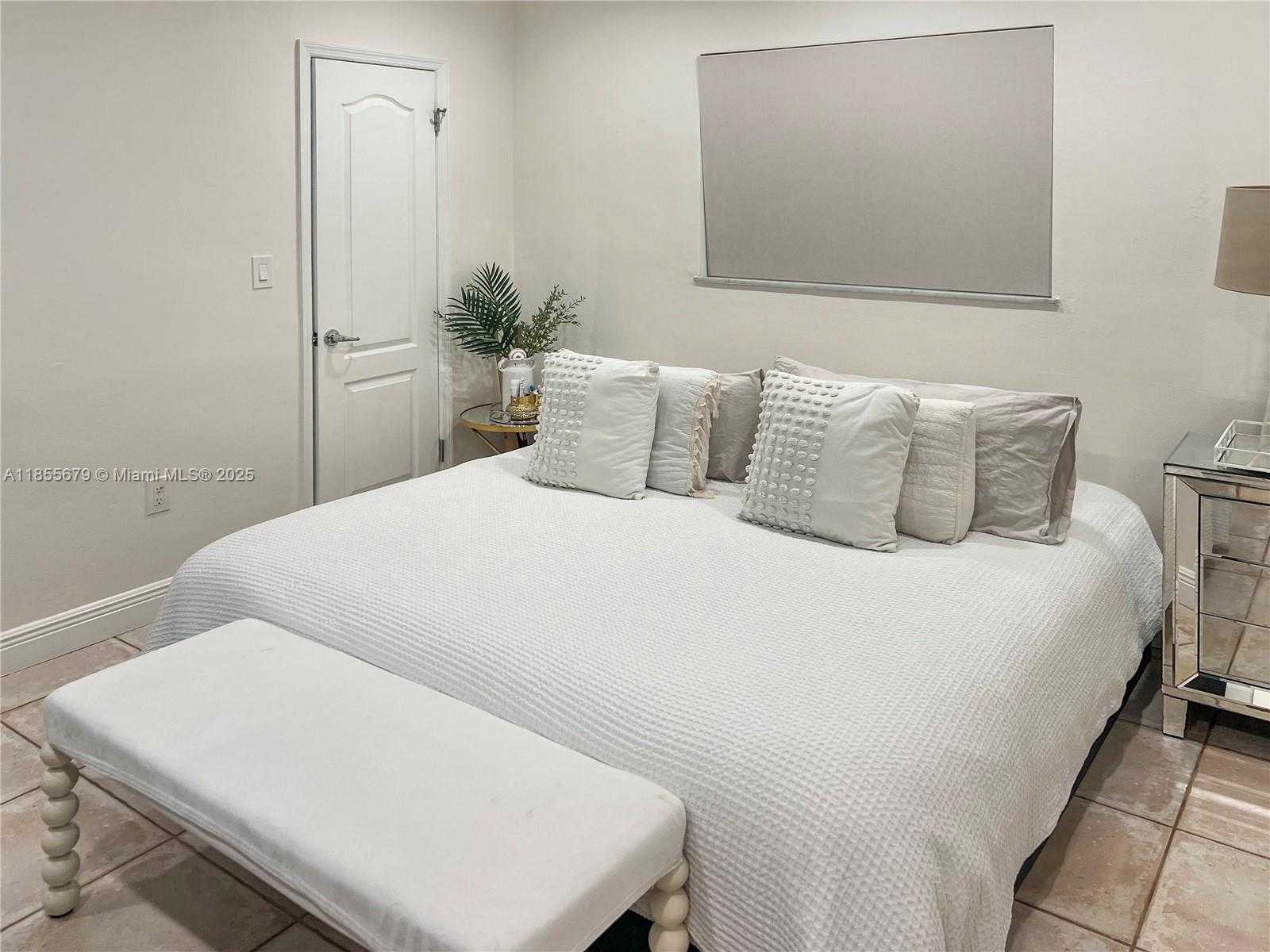 Small Image of 4611 SOUTH WEST 82ND CT, Miami Number 41