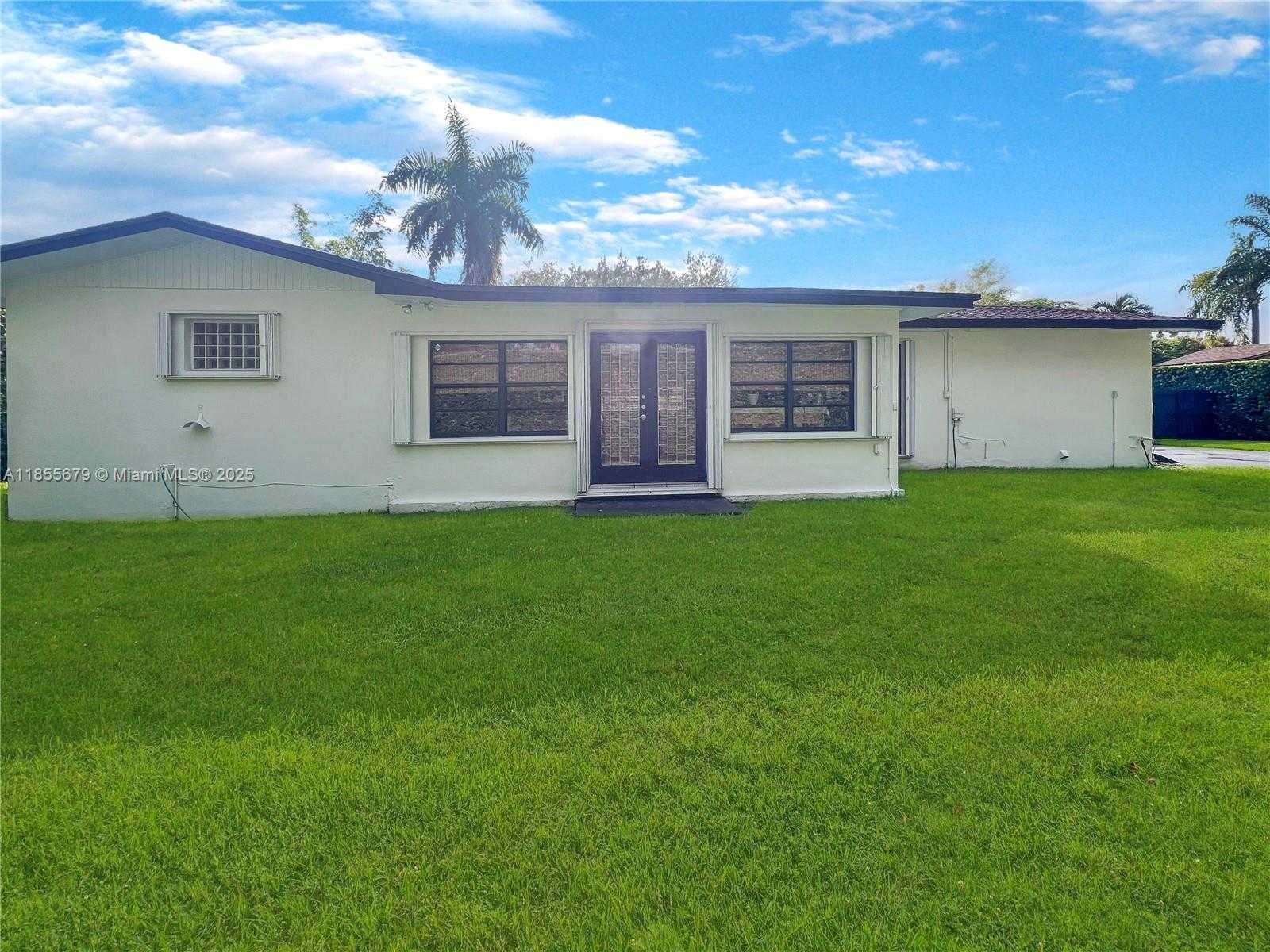 Small Image of 4611 SOUTH WEST 82ND CT, Miami Number 51