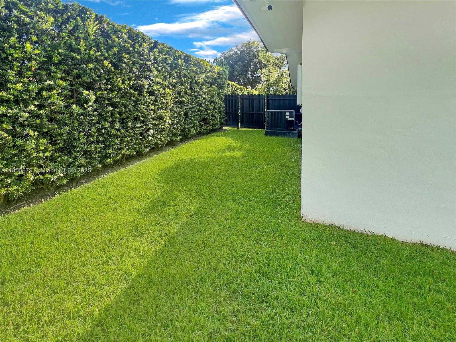 Small Image of 4611 SOUTH WEST 82ND CT, Miami Number 52