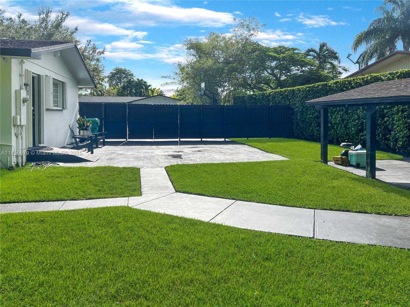 Small Image of 4611 SOUTH WEST 82ND CT, Miami Number 55