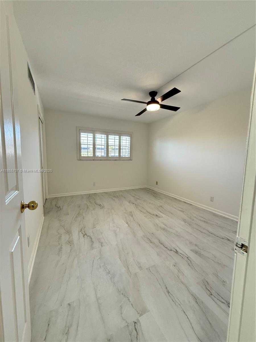 Small Image of 250 John F Kennedy Dr, Atlantis, FL 33462, USA Number 12
