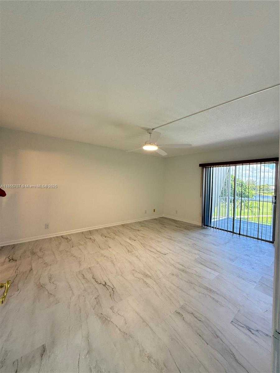 Small Image of 250 John F Kennedy Dr, Atlantis, FL 33462, USA Number 15