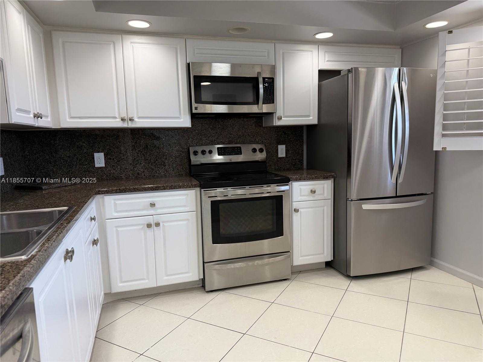 Small Image of 250 John F Kennedy Dr, Atlantis, FL 33462, USA Number 16