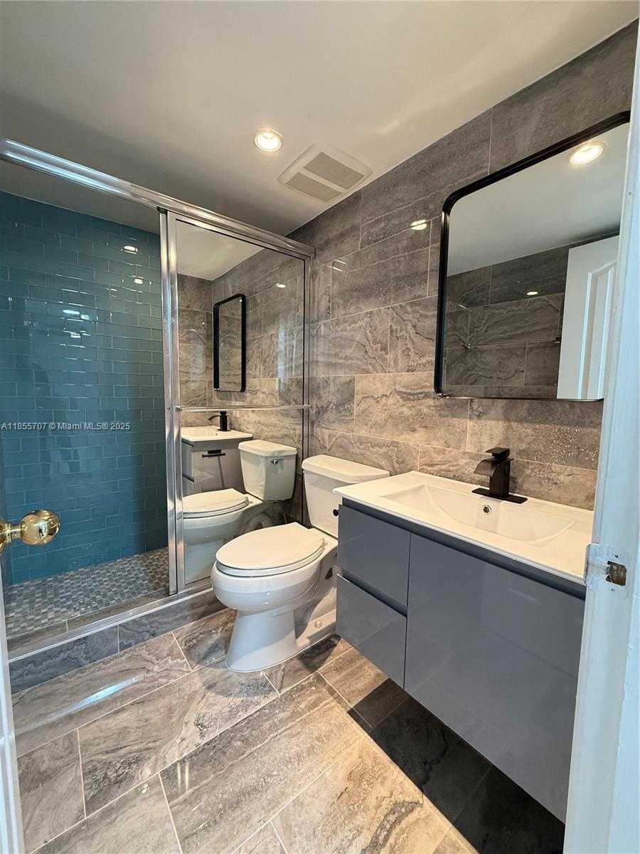 Small Image of 250 John F Kennedy Dr, Atlantis, FL 33462, USA Number 30