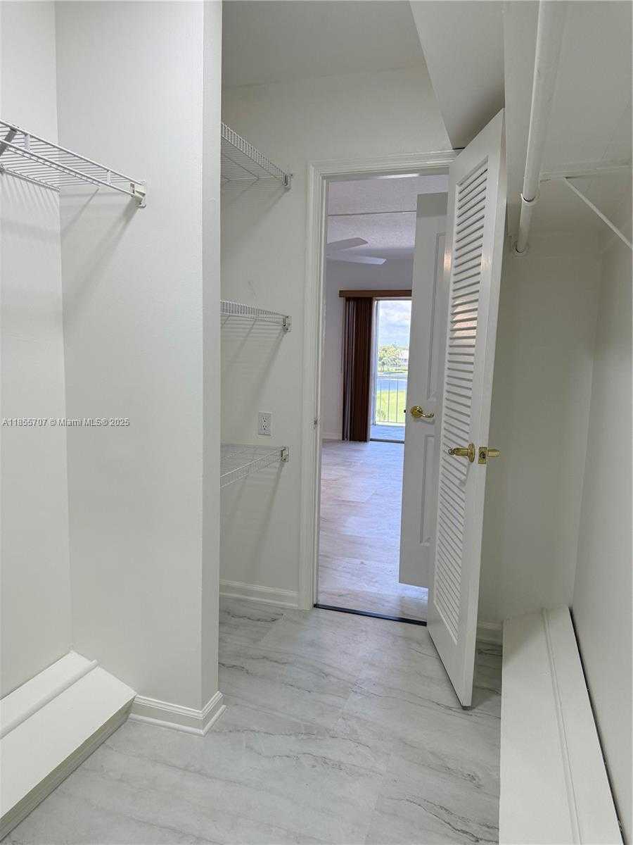 Small Image of 250 John F Kennedy Dr, Atlantis, FL 33462, USA Number 43