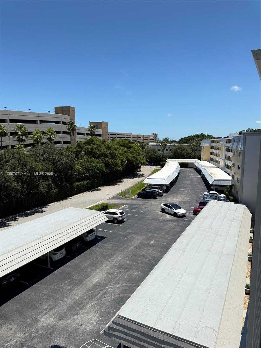 Small Image of 250 John F Kennedy Dr, Atlantis, FL 33462, USA Number 45