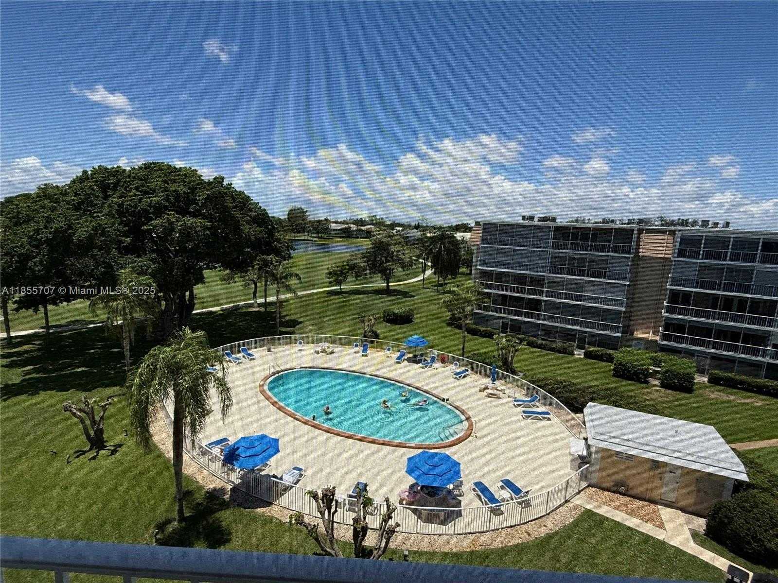 Small Image of 250 John F Kennedy Dr, Atlantis, FL 33462, USA Number 47