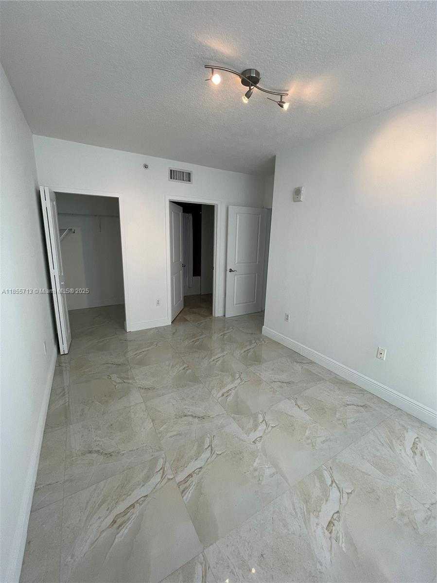 Small Image of 170 SOUTH EAST 14TH ST #1904, Miami Number 13