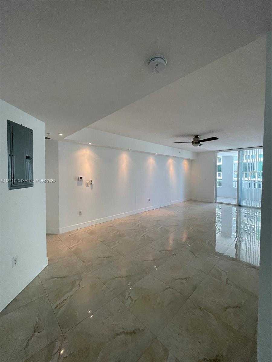 Small Image of 170 SOUTH EAST 14TH ST #1904, Miami Number 22