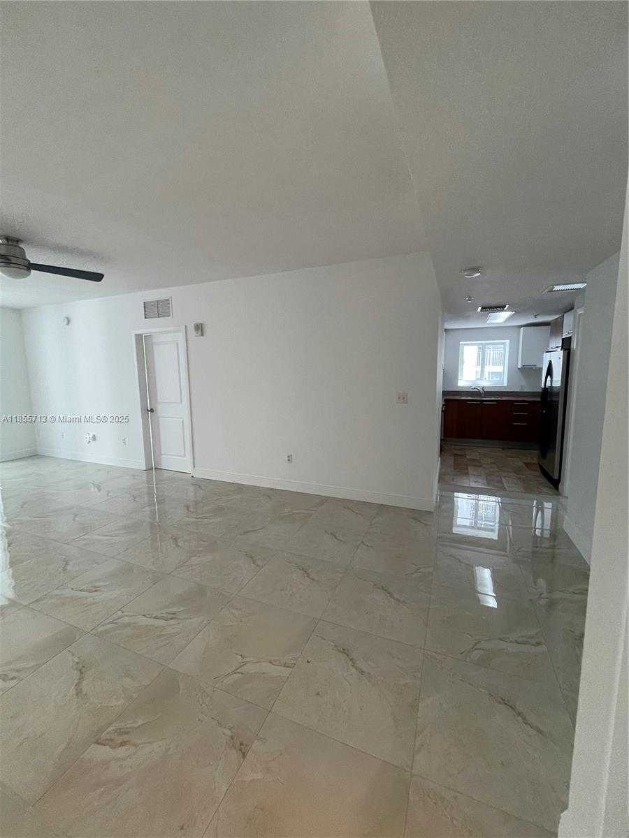 Small Image of 170 SOUTH EAST 14TH ST #1904, Miami Number 24