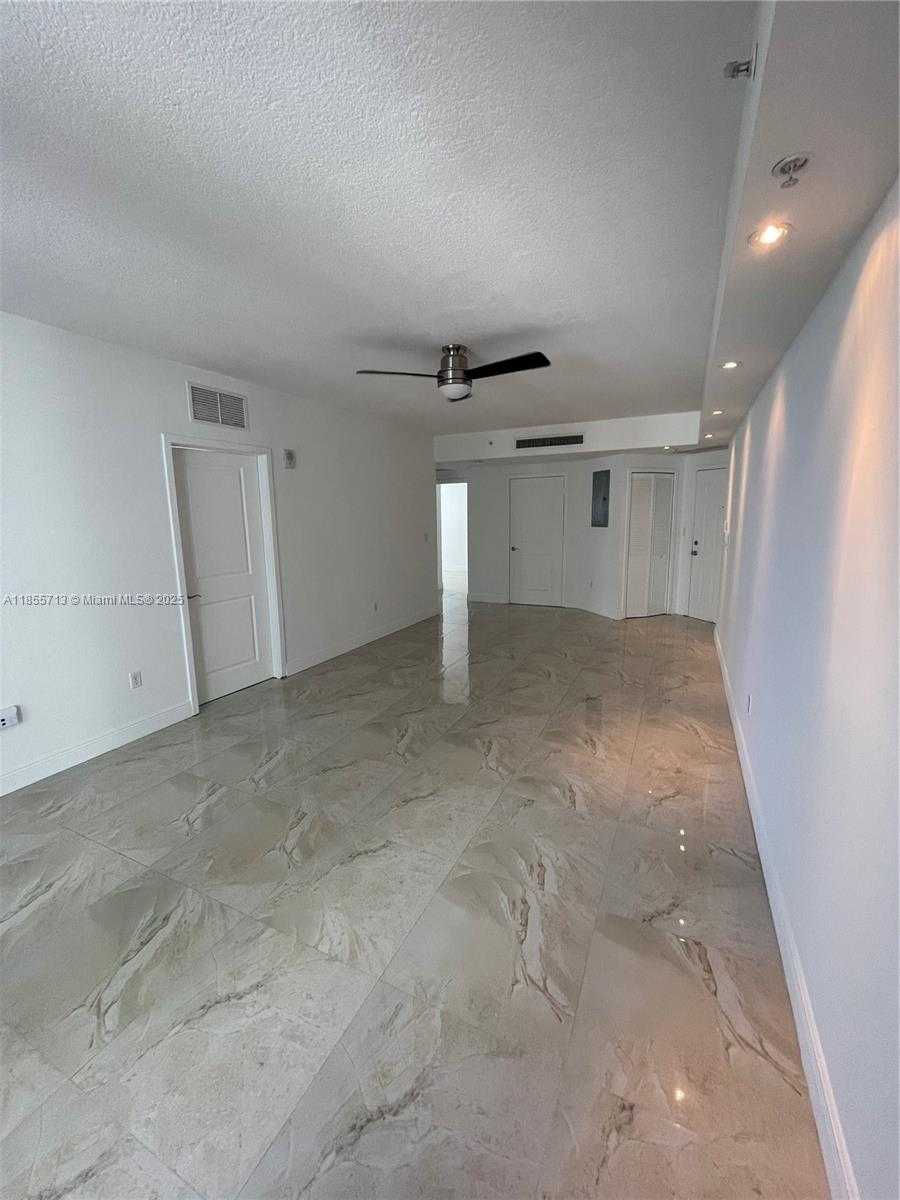 Small Image of 170 SOUTH EAST 14TH ST #1904, Miami Number 25