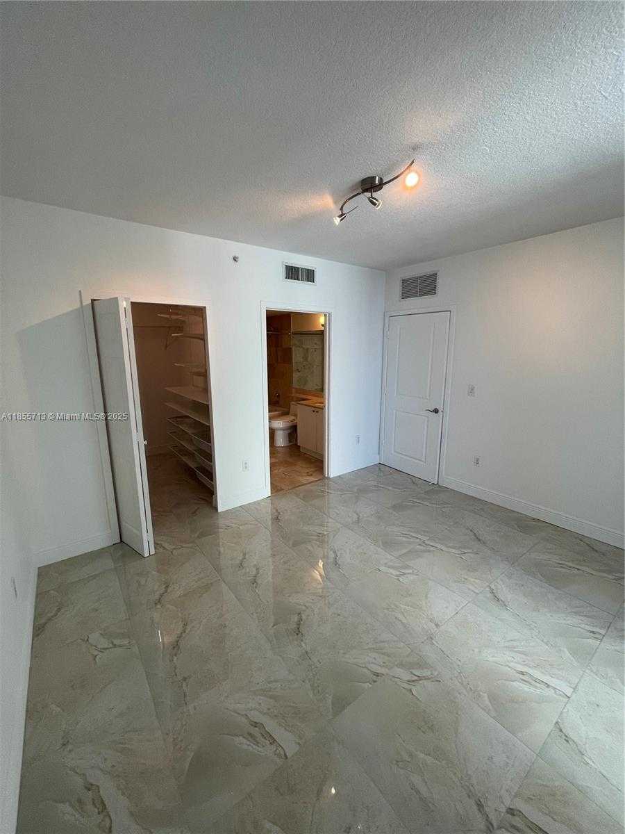 Small Image of 170 SOUTH EAST 14TH ST #1904, Miami Number 29