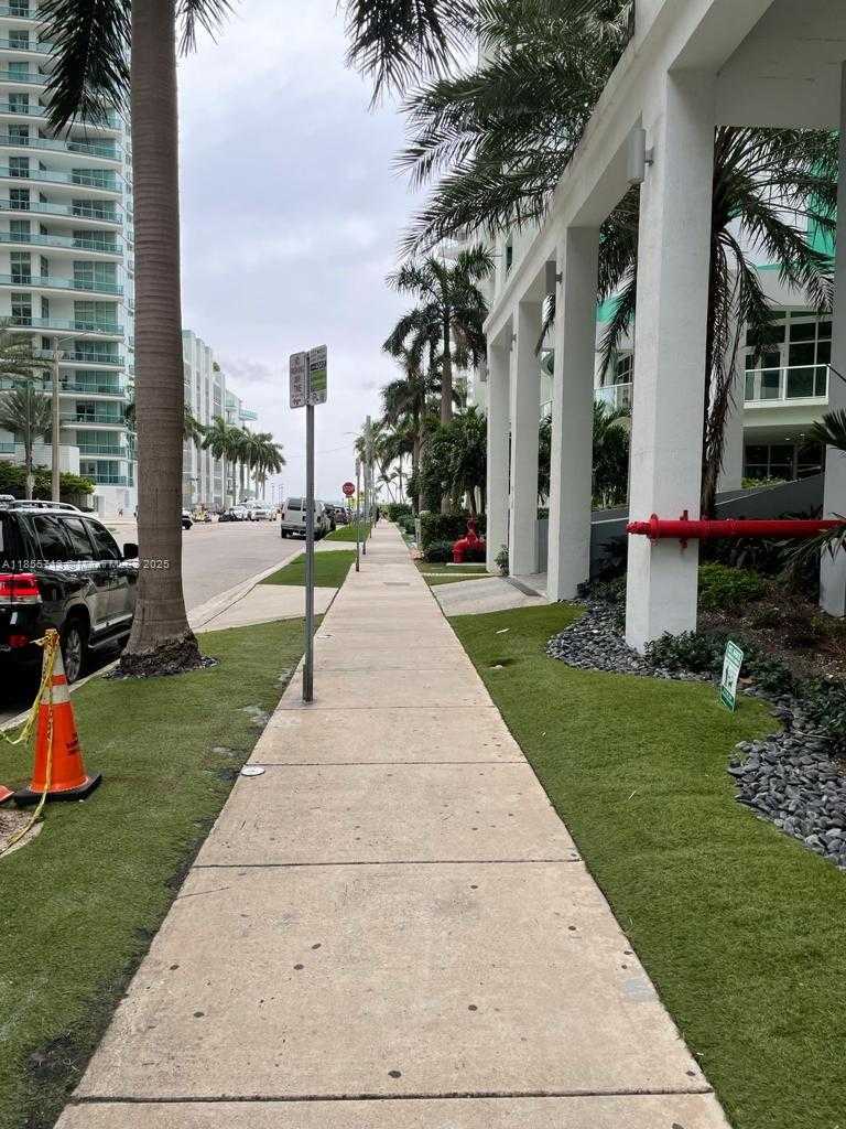 Small Image of 170 SOUTH EAST 14TH ST #1904, Miami Number 49