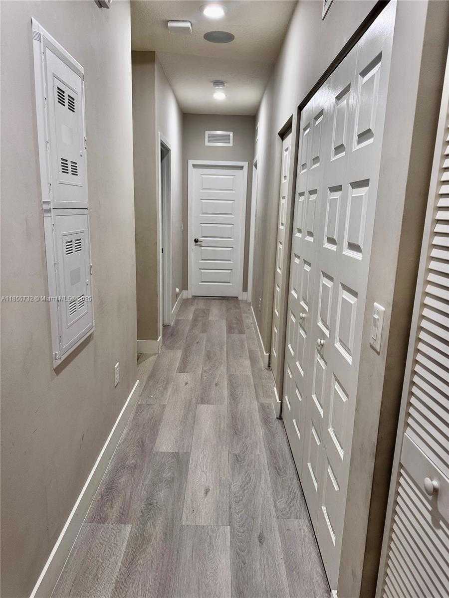Small Image of 7924 NORTH WEST 105TH AVE #7924, Doral Number 10