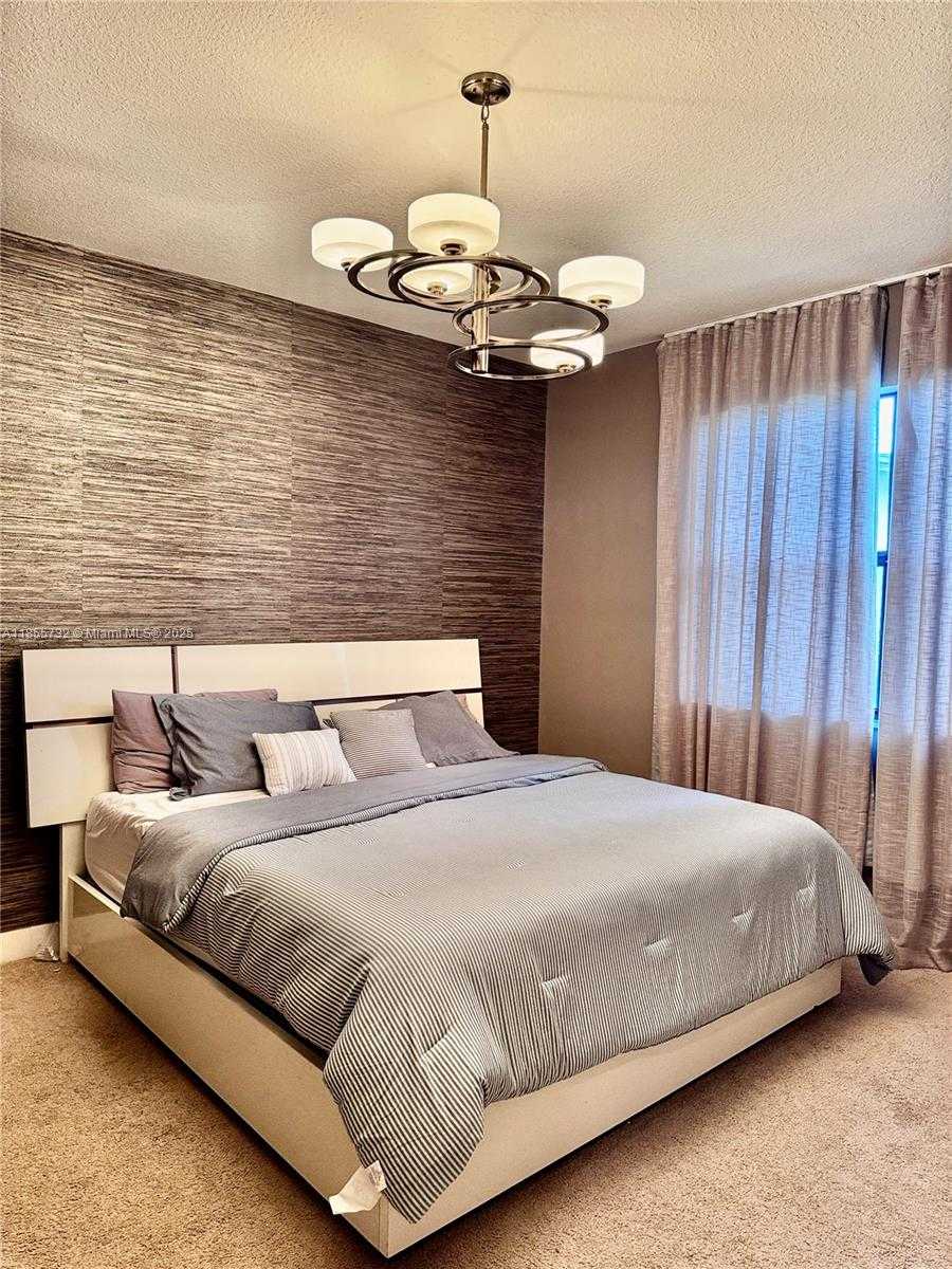 Small Image of 7924 NORTH WEST 105TH AVE #7924, Doral Number 12