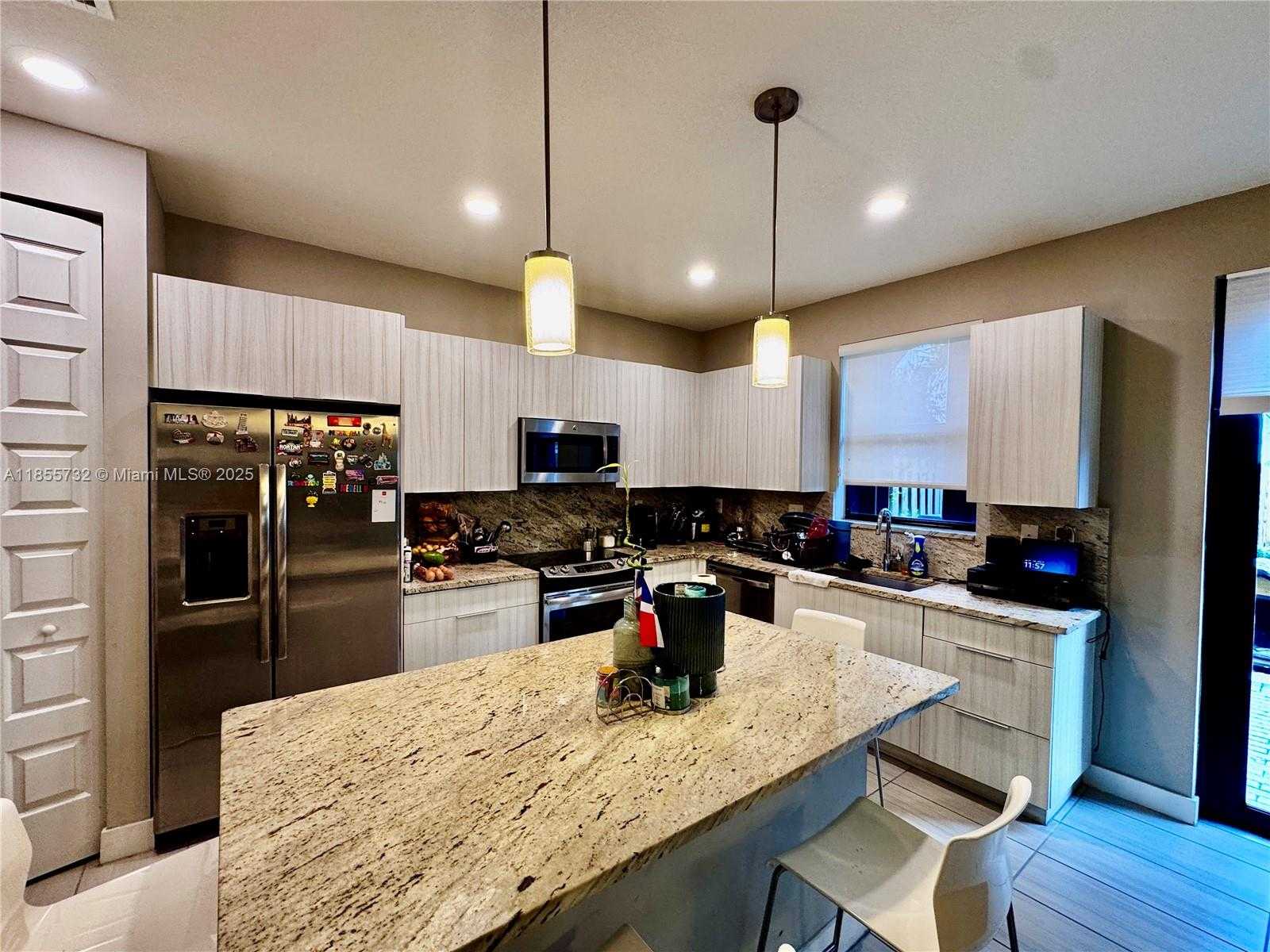Small Image of 7924 NORTH WEST 105TH AVE #7924, Doral Number 5