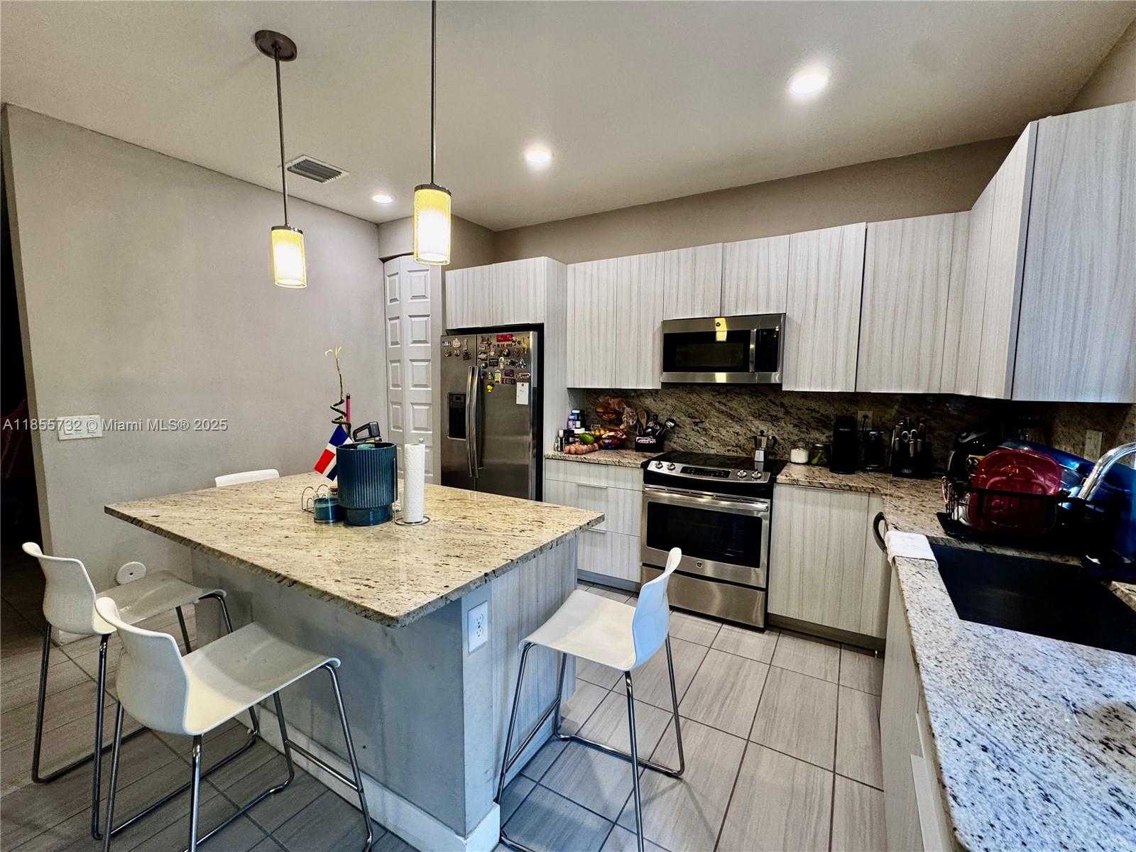 Small Image of 7924 NORTH WEST 105TH AVE #7924, Doral Number 6