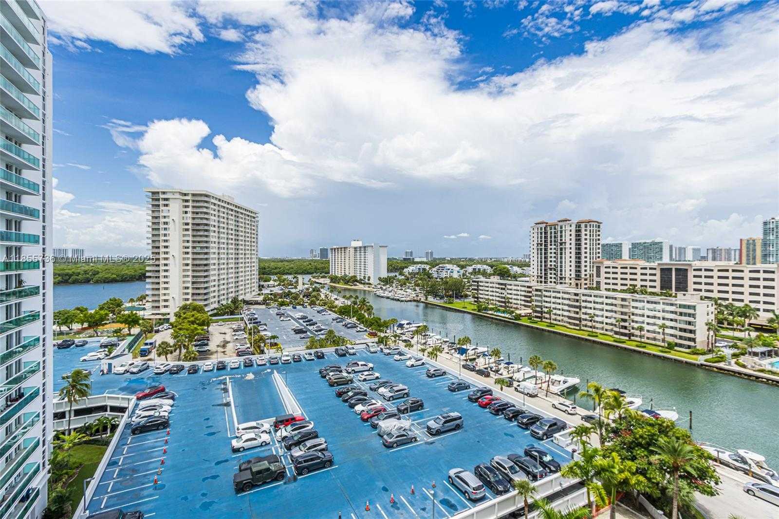 Small Image of 100 BAYVIEW DR #1102, Sunny Isles Beach Number 38