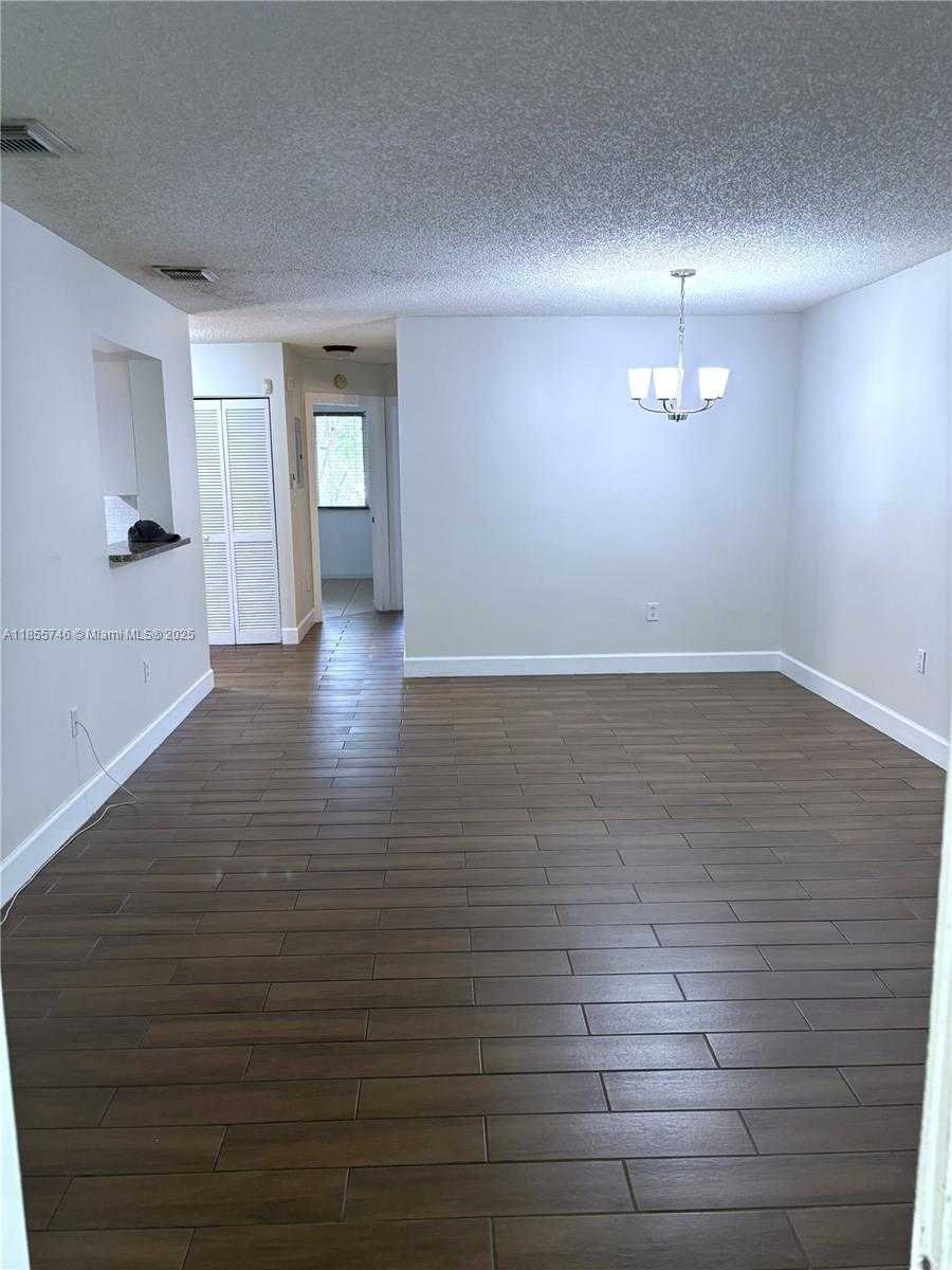 Small Image of 15731 SOUTH WEST 137TH AVE #201, Miami Number 3