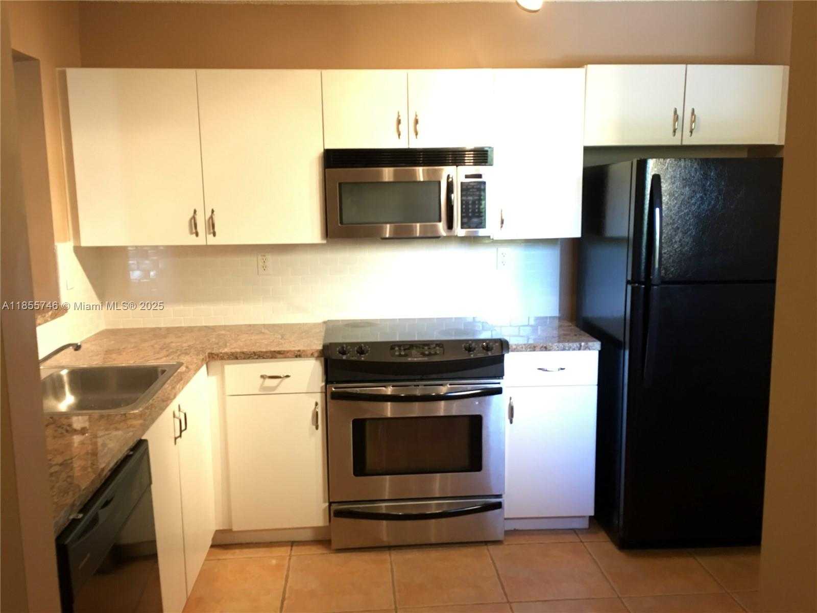 Small Image of 15731 SOUTH WEST 137TH AVE #201, Miami Number 4