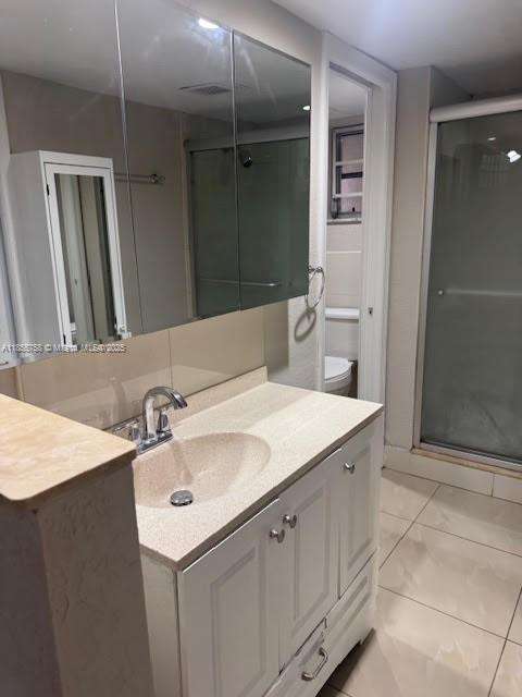 Small Image of 8820 FONTAINEBLEAU BLVD #104, Miami Number 13