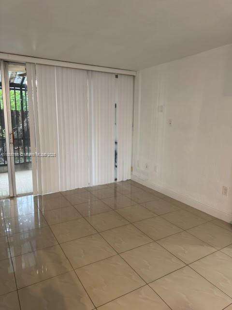 Small Image of 8820 FONTAINEBLEAU BLVD #104, Miami Number 9