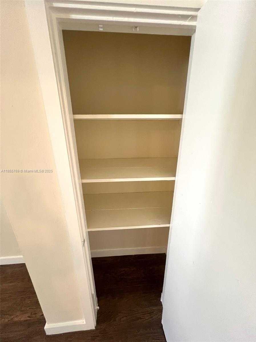 Small Image of 692 NORTH EAST 85TH ST #6, Miami Number 6