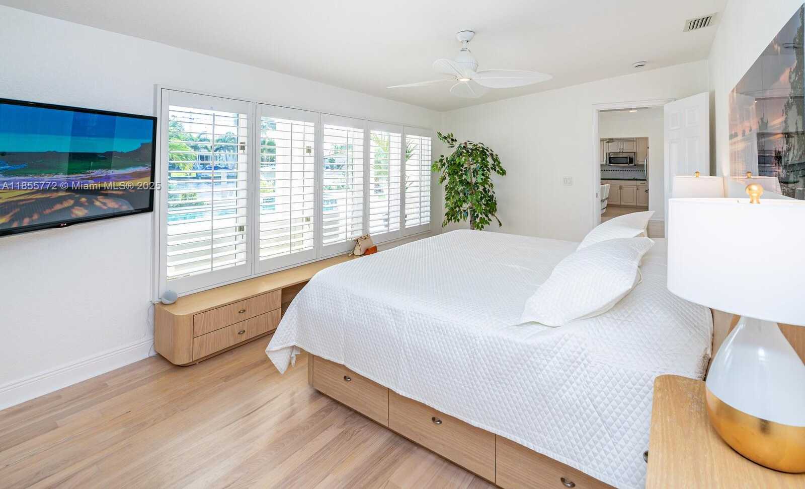 Small Image of 2118 NORTH EAST 15TH ST, Fort Lauderdale Number 22