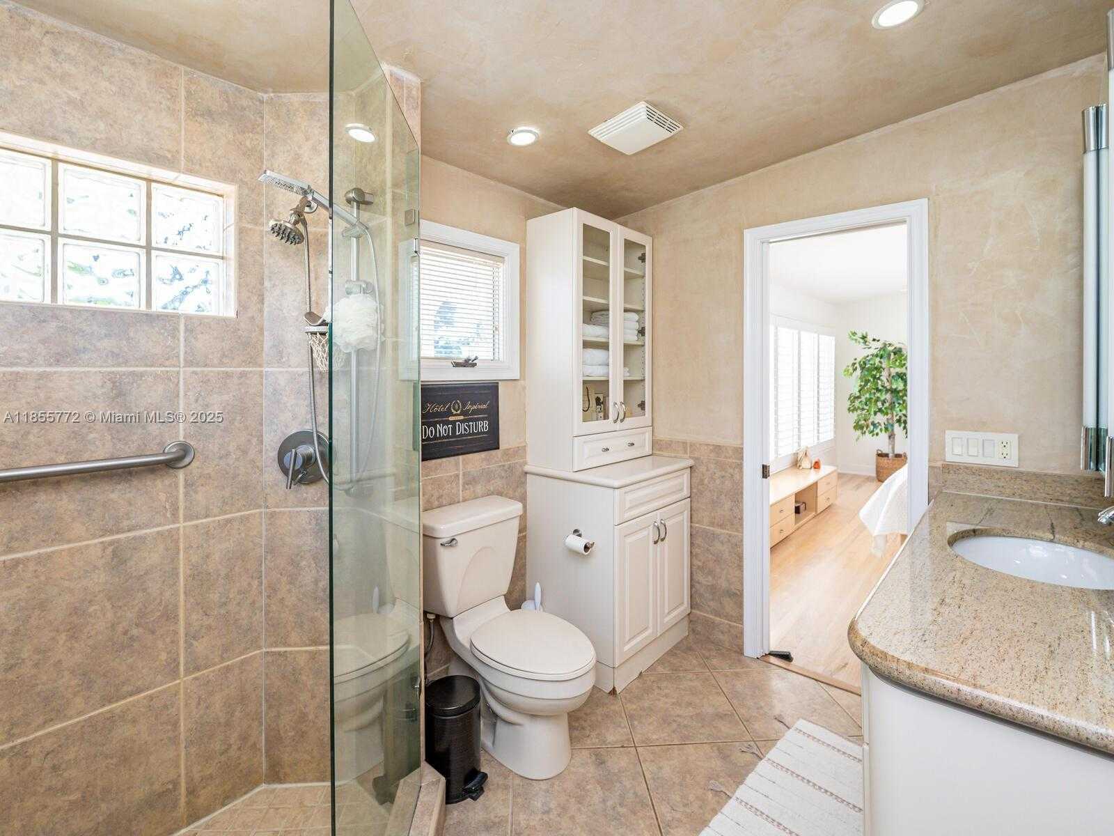 Small Image of 2118 NORTH EAST 15TH ST, Fort Lauderdale Number 23