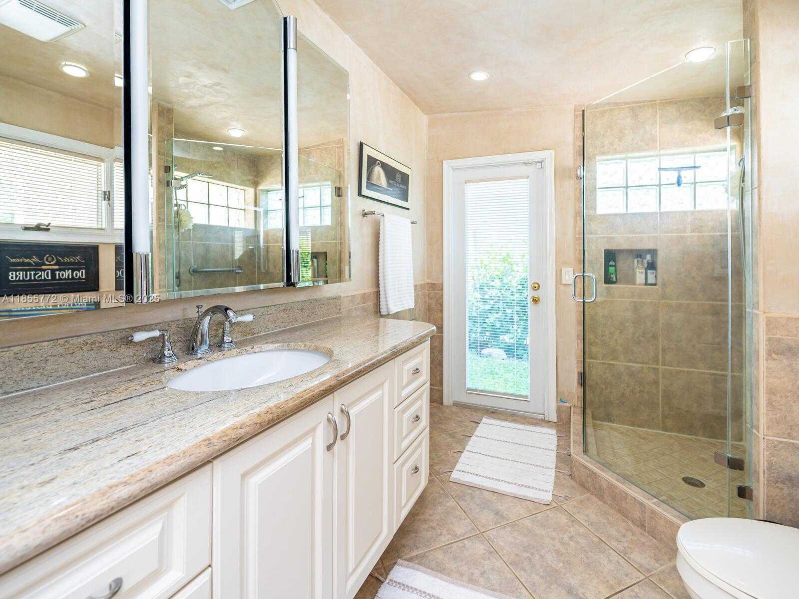 Small Image of 2118 NORTH EAST 15TH ST, Fort Lauderdale Number 24
