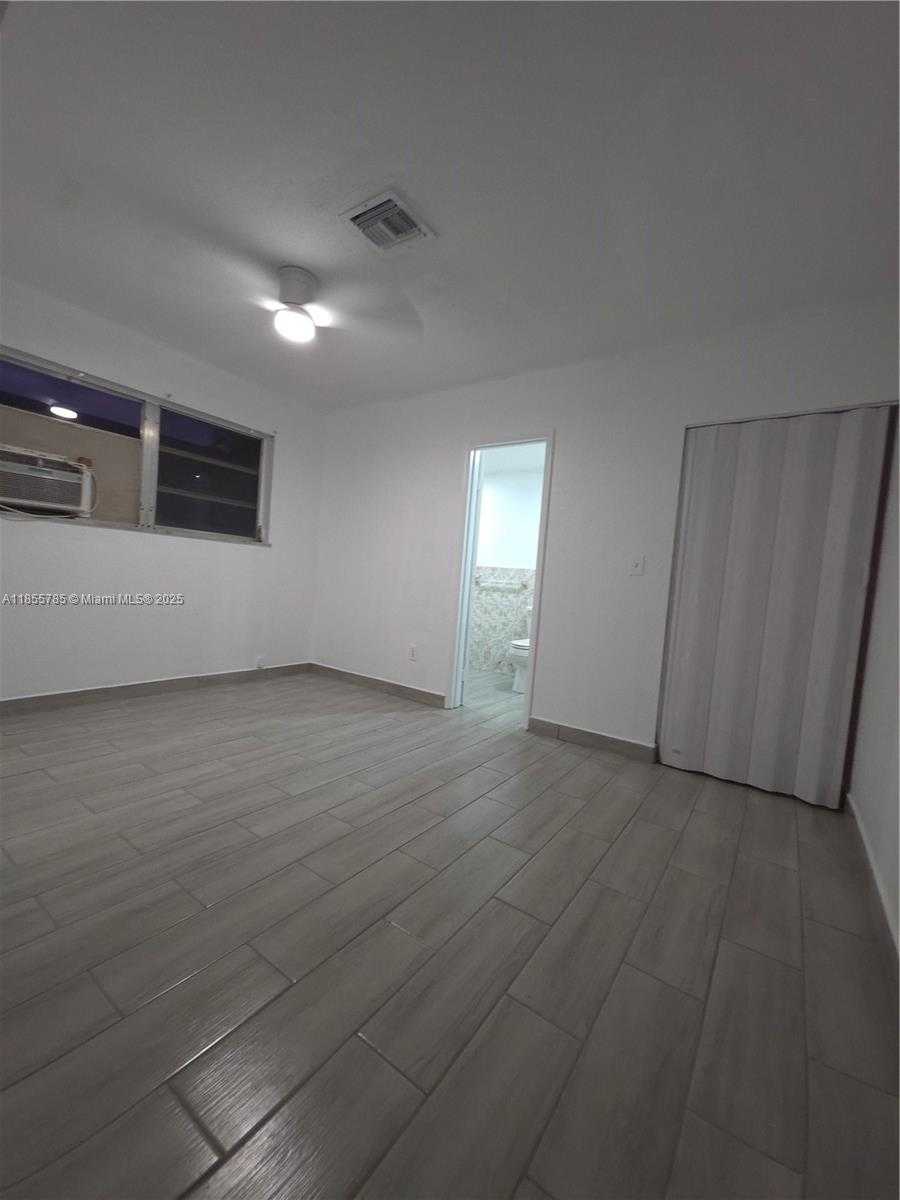 Small Image of 359 WEST 12TH ST #2, Hialeah Number 15