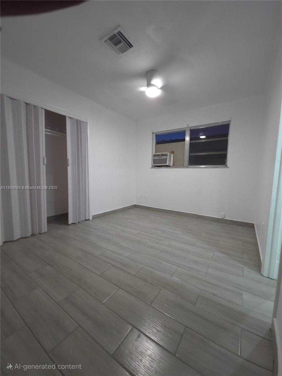 Small Image of 359 WEST 12TH ST #2, Hialeah Number 16