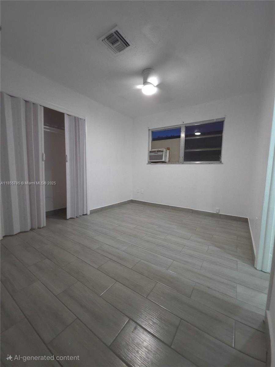 Small Image of 359 WEST 12TH ST #2, Hialeah Number 17