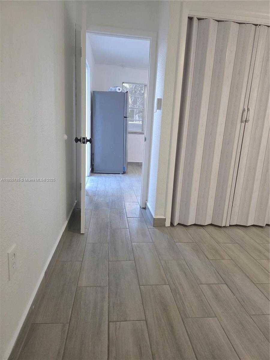 Small Image of 359 WEST 12TH ST #2, Hialeah Number 4