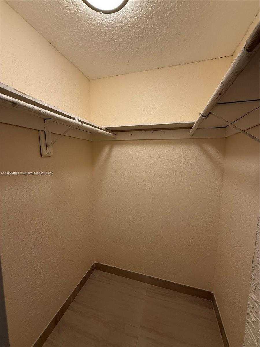 Small Image of 2740 WEST 76TH ST #204, Hialeah Number 13