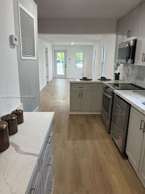 Small Image of 81 NORTH WEST 44TH ST #N/A, Miami Number 12