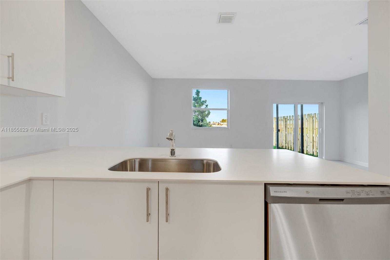 Small Image of 2813 SOUTH EAST 25TH AVE #2813, Homestead Number 12