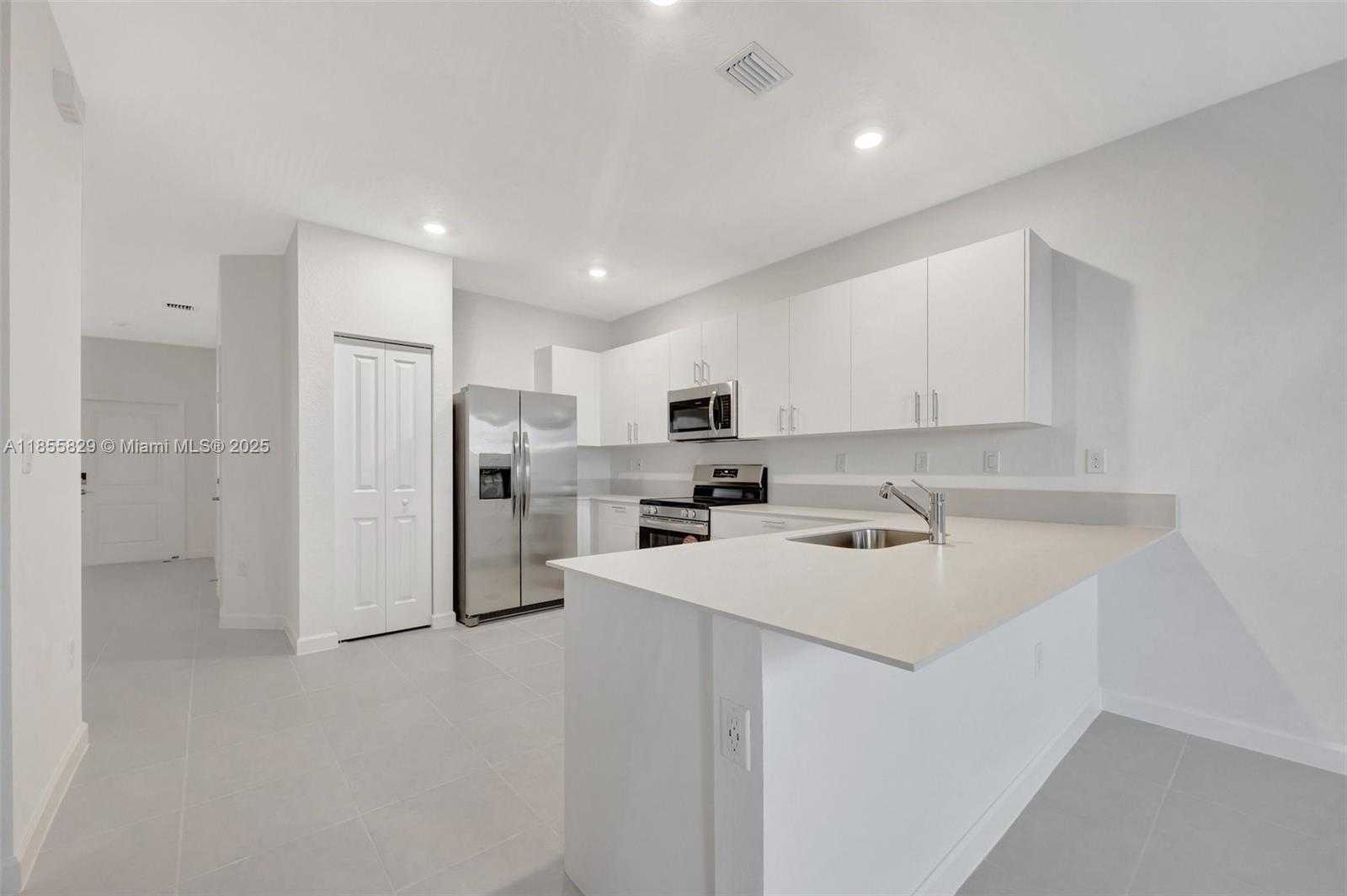 Small Image of 2813 SOUTH EAST 25TH AVE #2813, Homestead Number 17