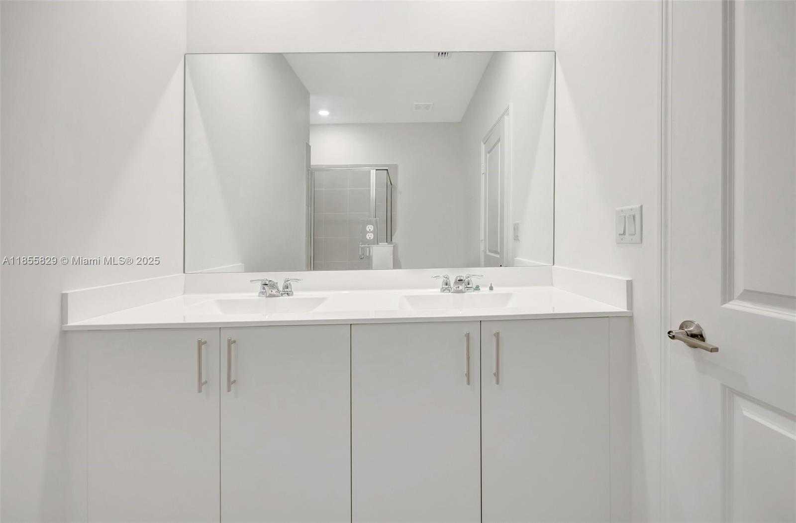 Small Image of 2813 SOUTH EAST 25TH AVE #2813, Homestead Number 31