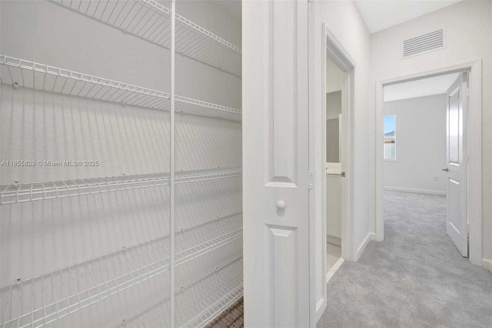 Small Image of 2813 SOUTH EAST 25TH AVE #2813, Homestead Number 32