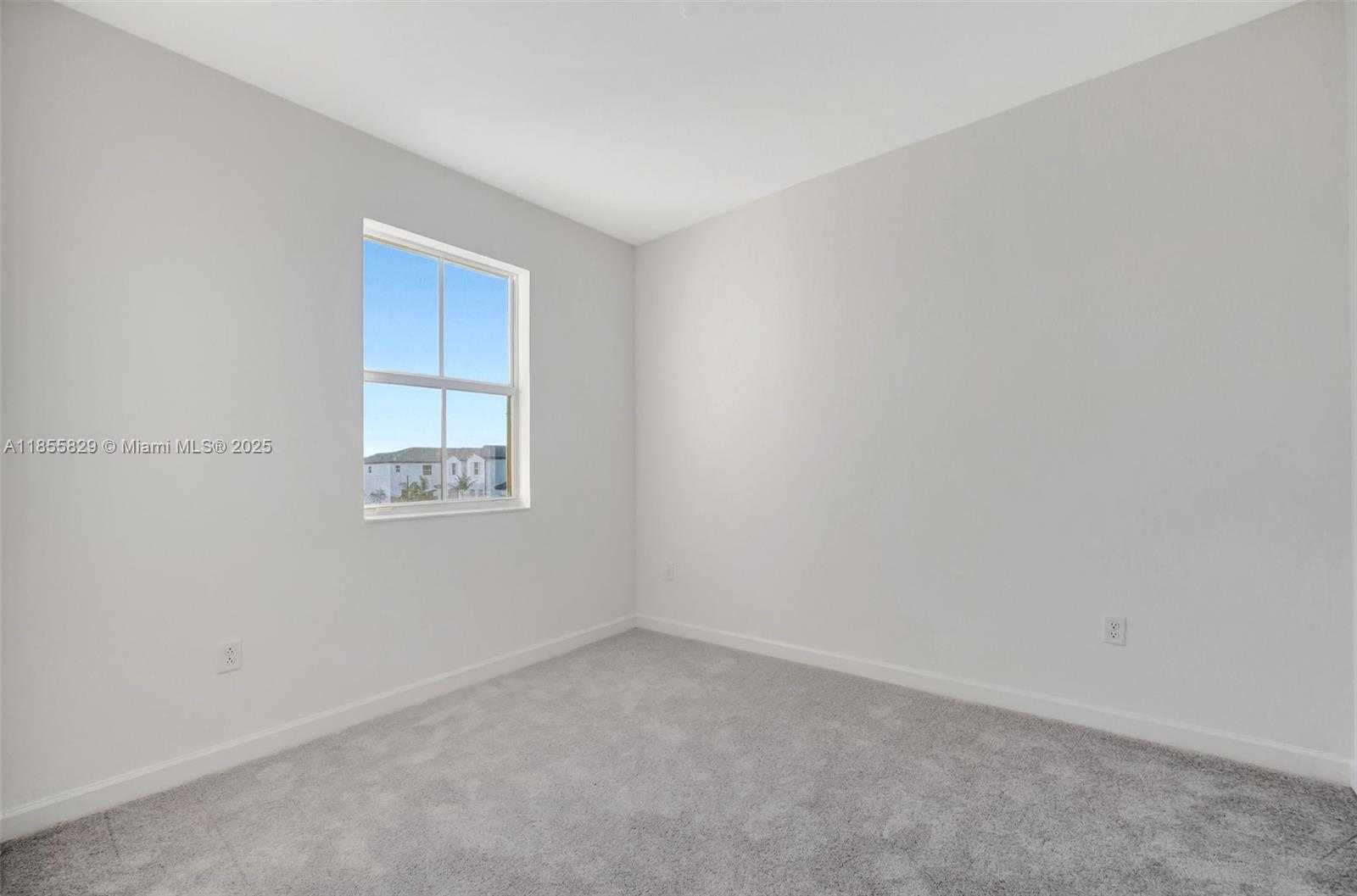 Small Image of 2813 SOUTH EAST 25TH AVE #2813, Homestead Number 35