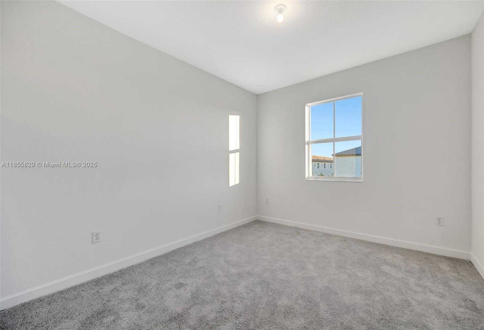 Small Image of 2813 SOUTH EAST 25TH AVE #2813, Homestead Number 37