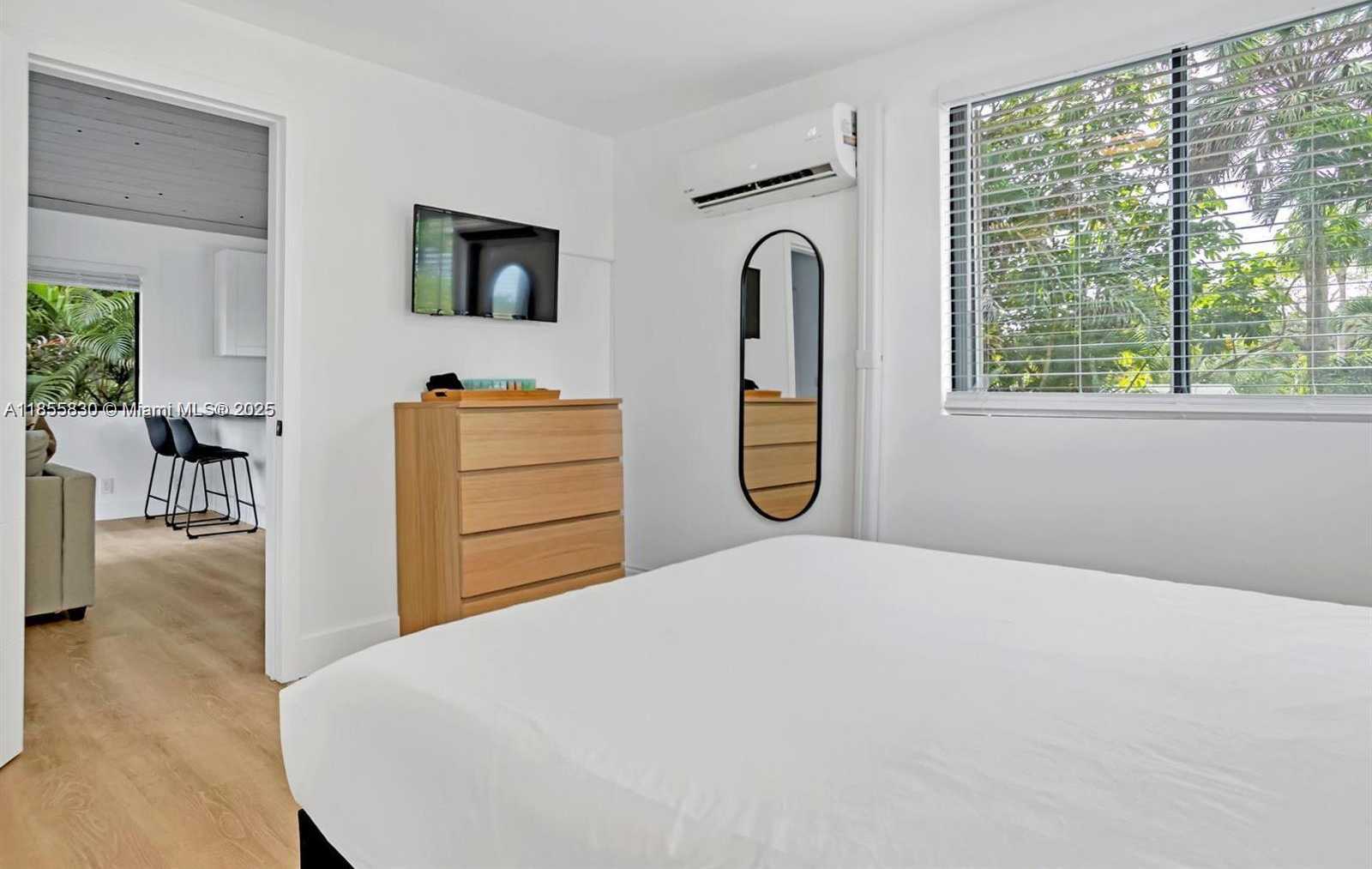 Small Image of 317 LAUDERDALE #3, Fort Lauderdale Number 10