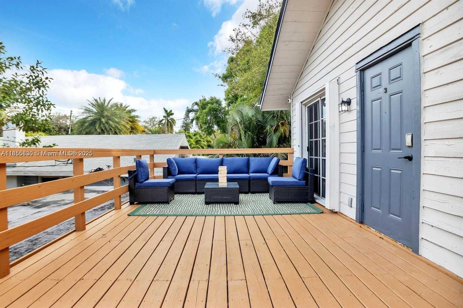 Small Image of 317 LAUDERDALE #3, Fort Lauderdale Number 2