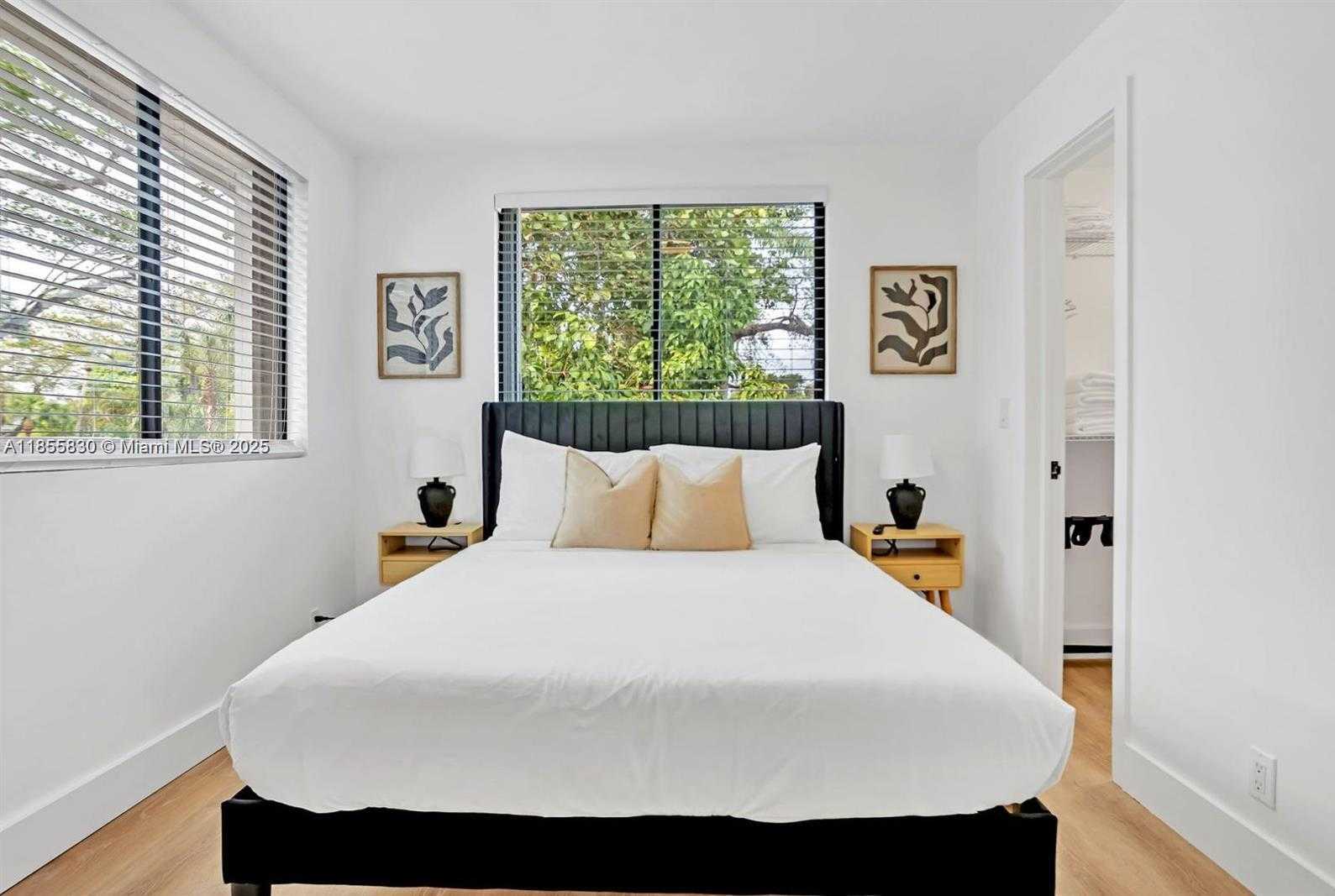 Small Image of 317 LAUDERDALE #3, Fort Lauderdale Number 9