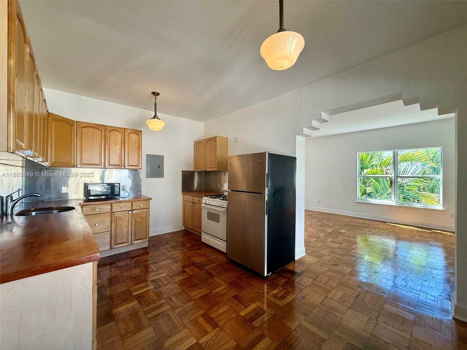 Small Image of 4035 NORTH MERIDIAN AVE #202, Miami Beach Number 13