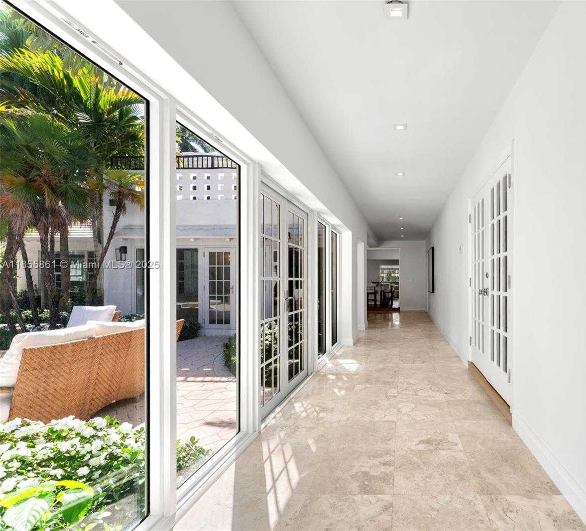 Small Image of 6675 ROXBURY LN, Miami Beach Number 29