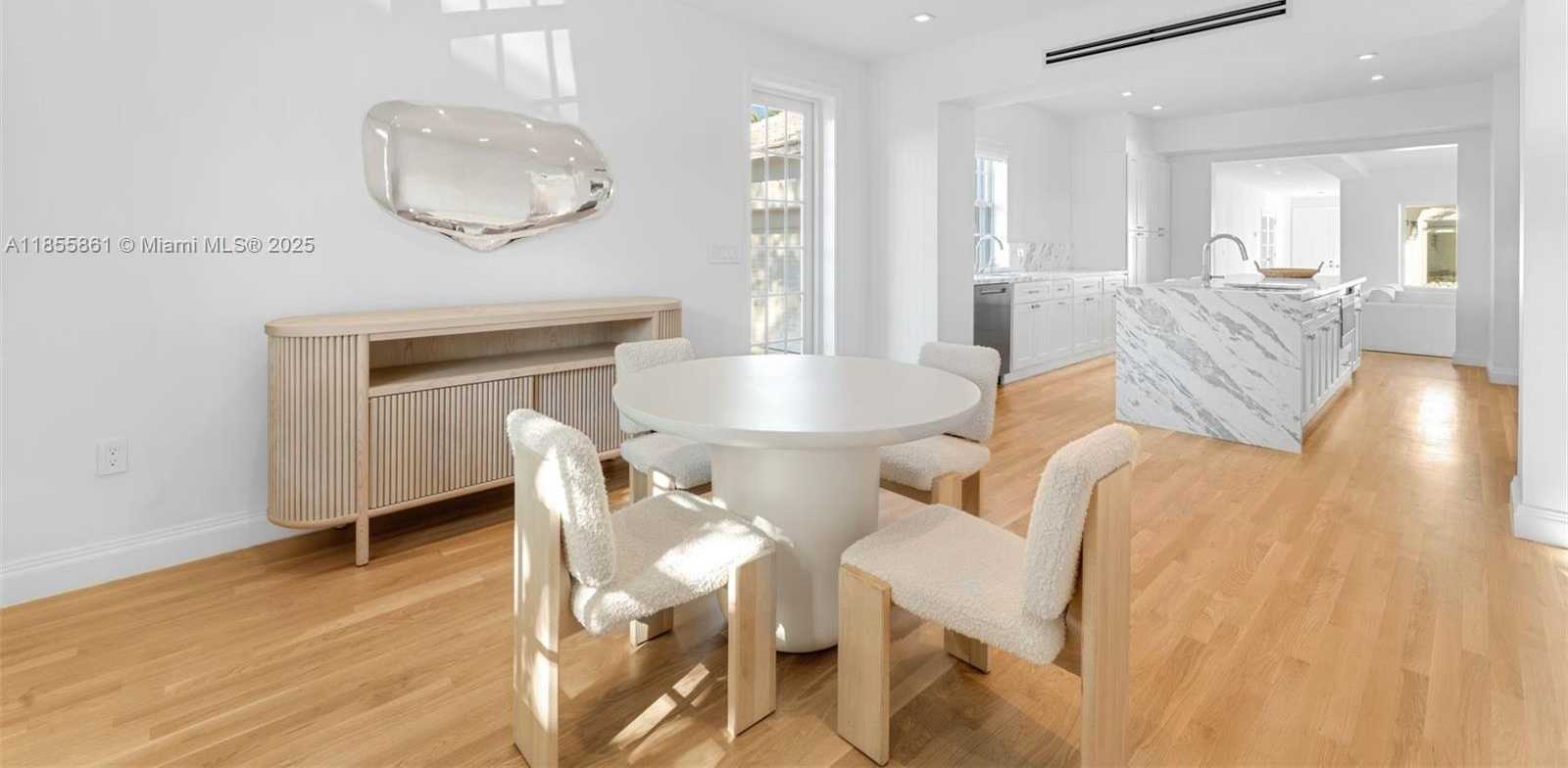 Small Image of 6675 ROXBURY LN, Miami Beach Number 33